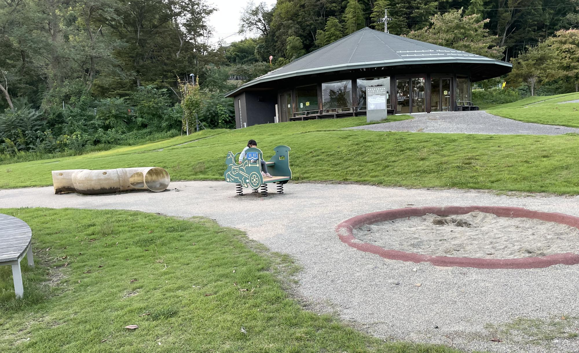 富山市　おでかけ　公園｜呉羽丘陵多目的広場