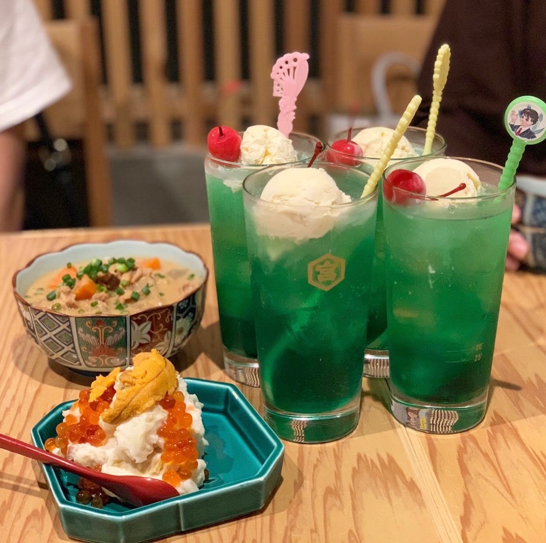 煮込みと惣菜の店 ぺんぎん食堂