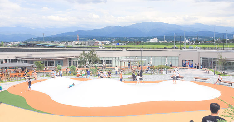 道の駅KOKOくろべ