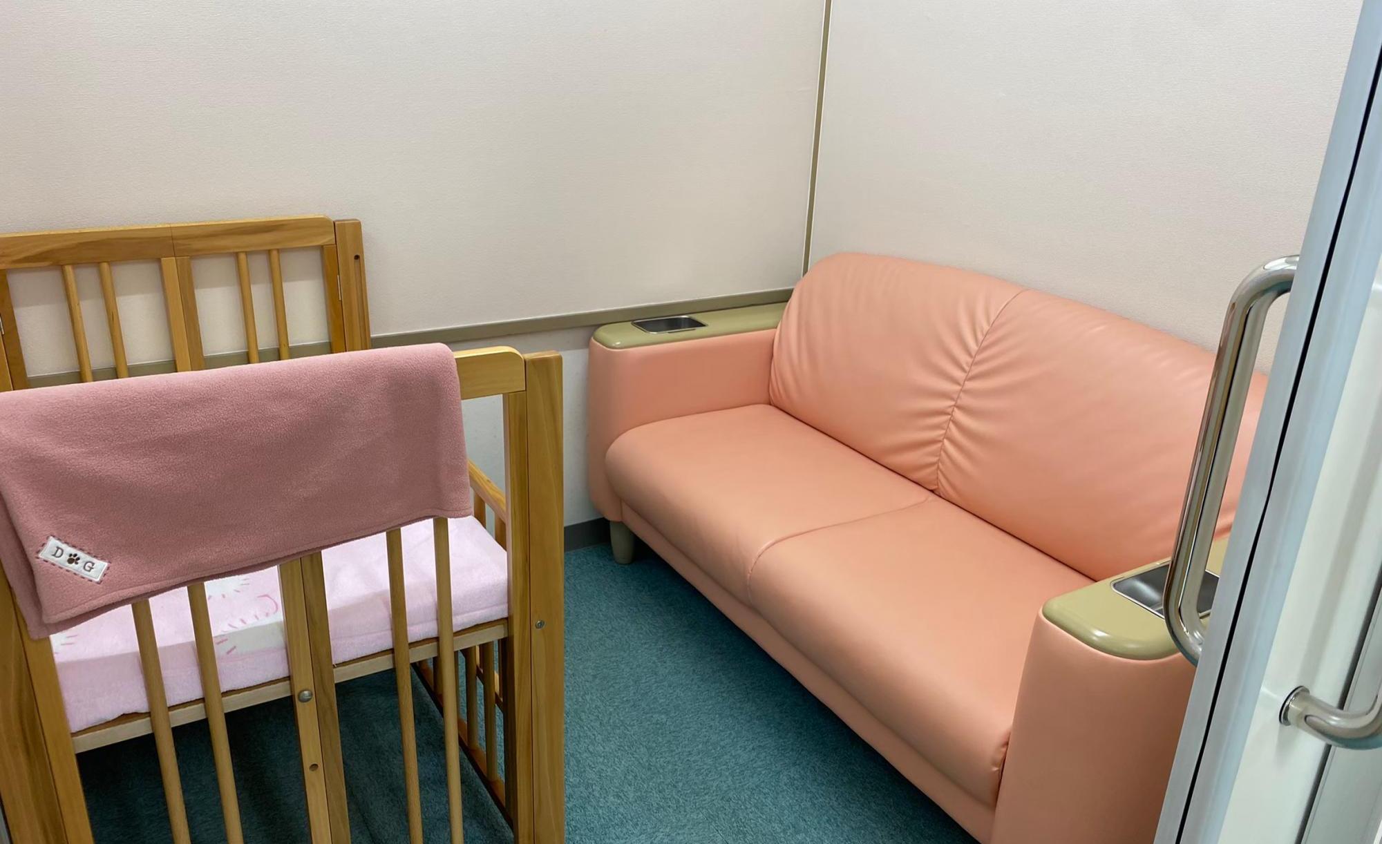 町立上市図書館　えほんしつ「ゆめぽっけ」
