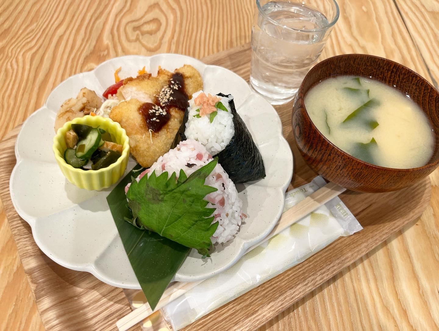 おむすびとお味噌汁のお店　つぶ屋