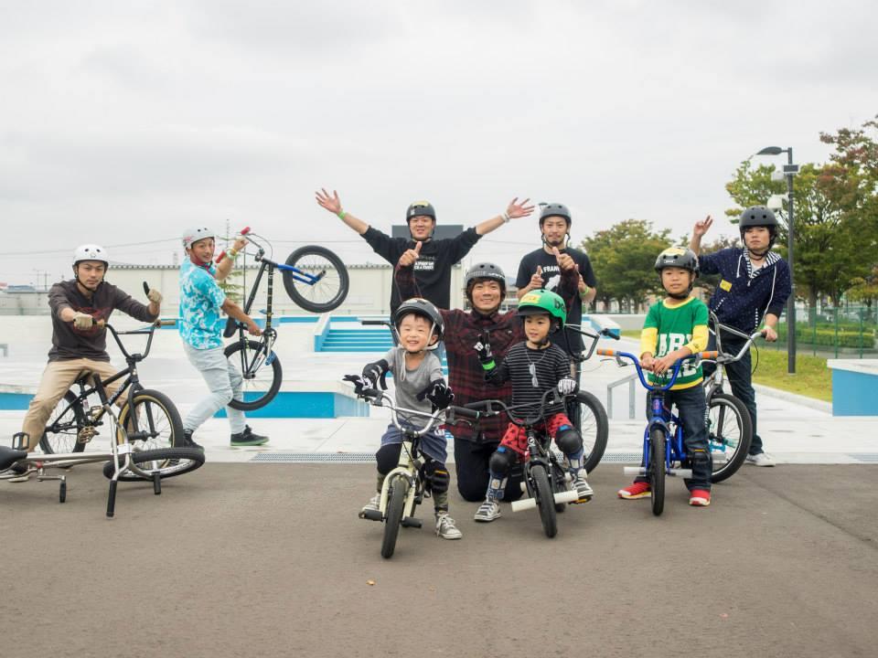 TOOLATE SPORTS  （トゥーレイトスポーツ）