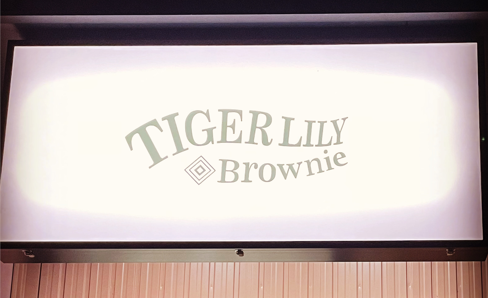 TIGER LILY(タイガーリリー)