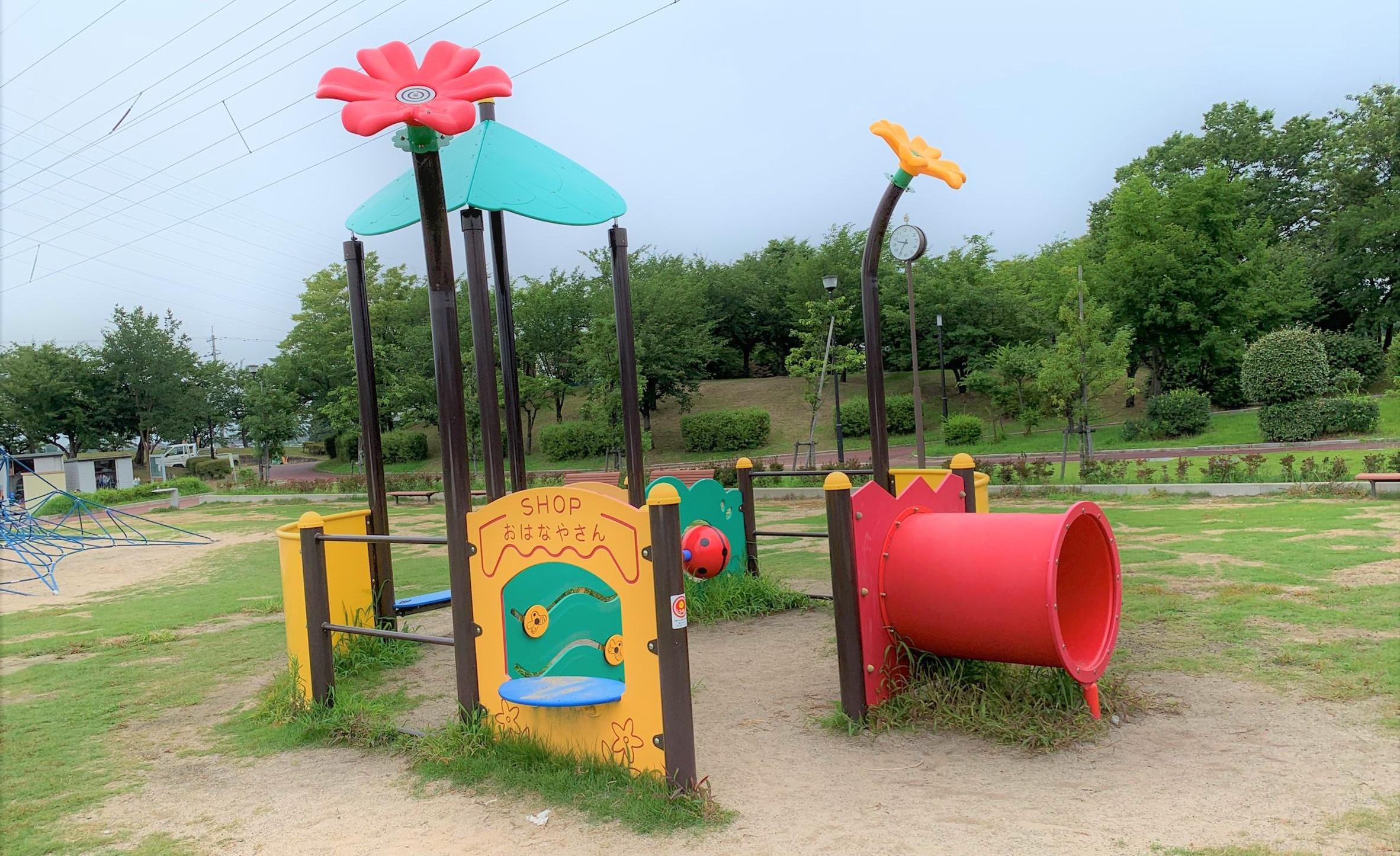 射水 公園｜大島中央公園・屋内遊具場「遊ぼ~館」