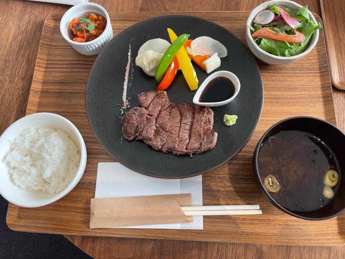 カフェ&ダイニング Caprice.H(カプリスドットエイチ)