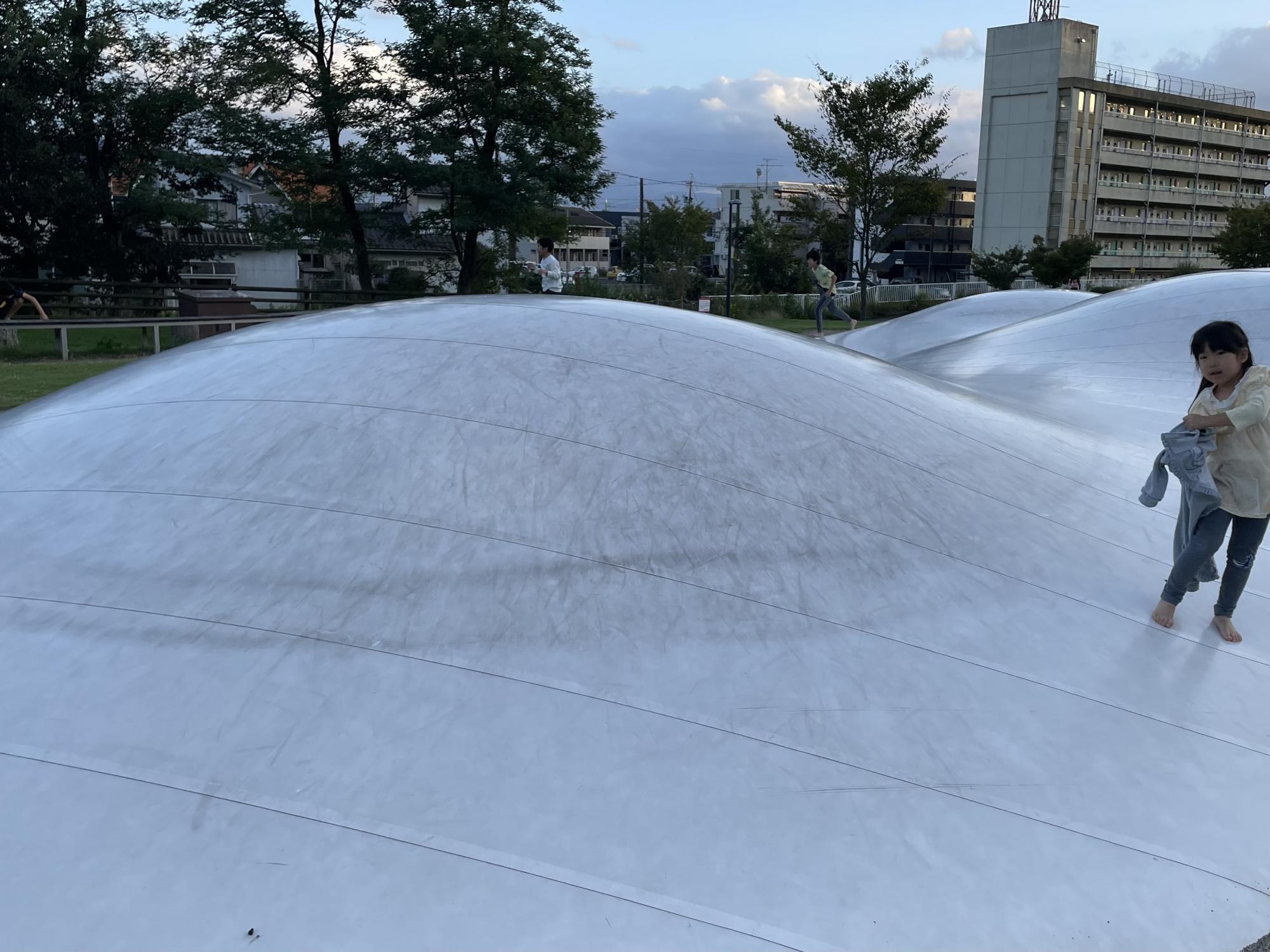 富山市　おでかけ　公園｜呉羽丘陵多目的広場
